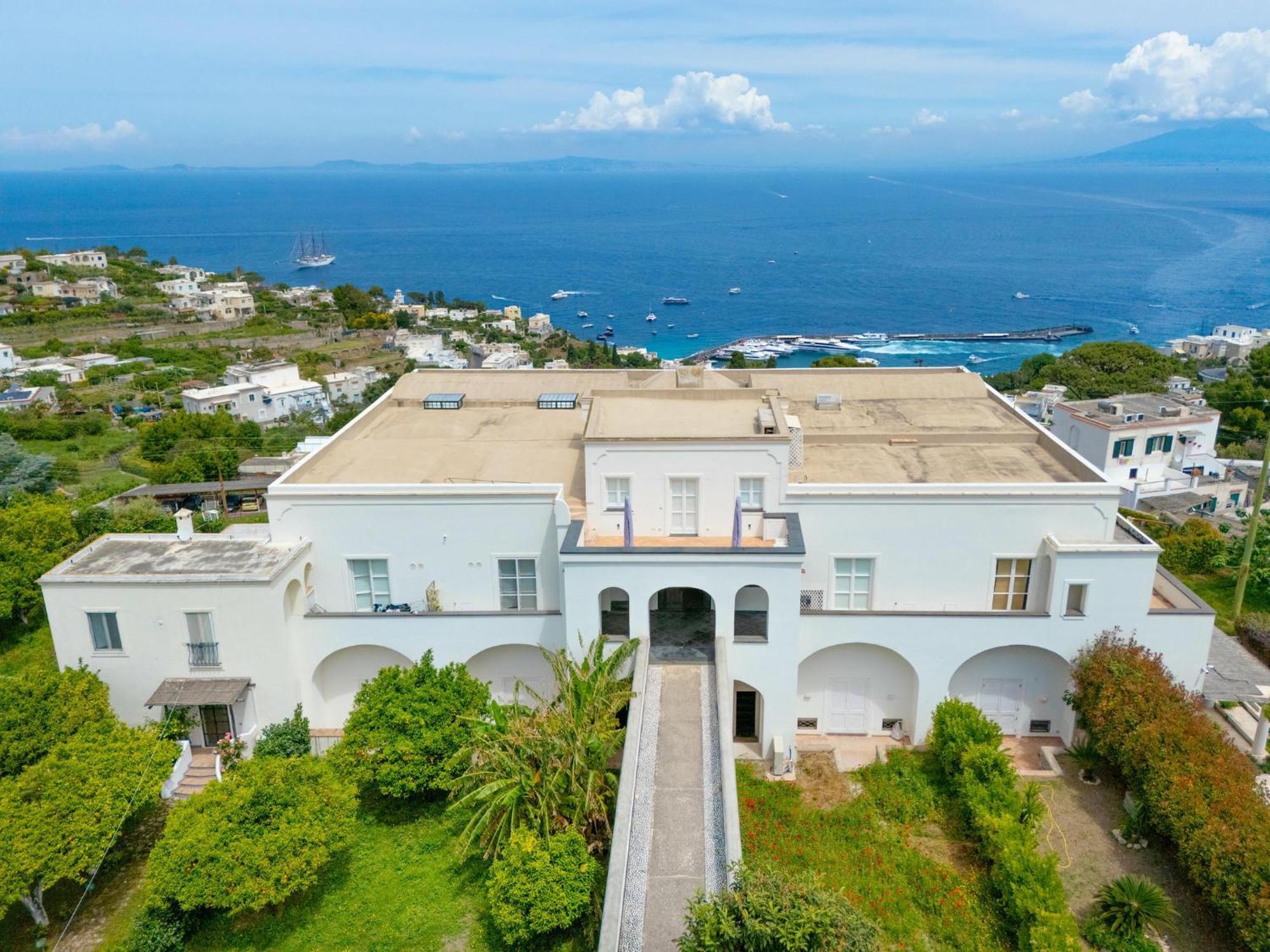 Suite Palazzo Capri - Seaview Екстер'єр фото